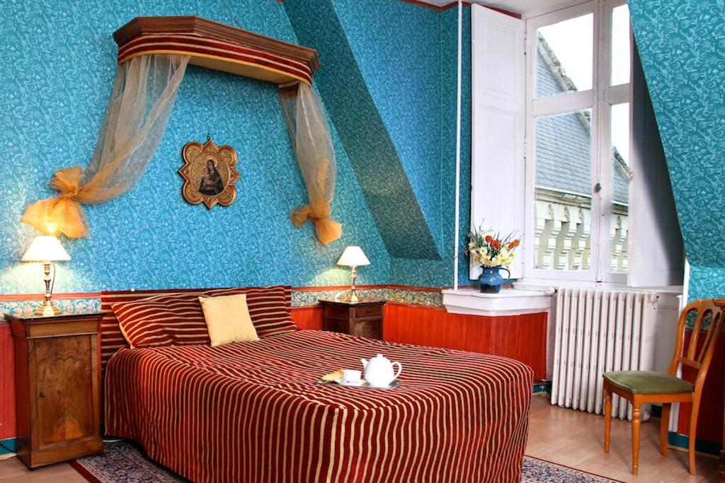 Chateau De Montriou Feneu Номер фото