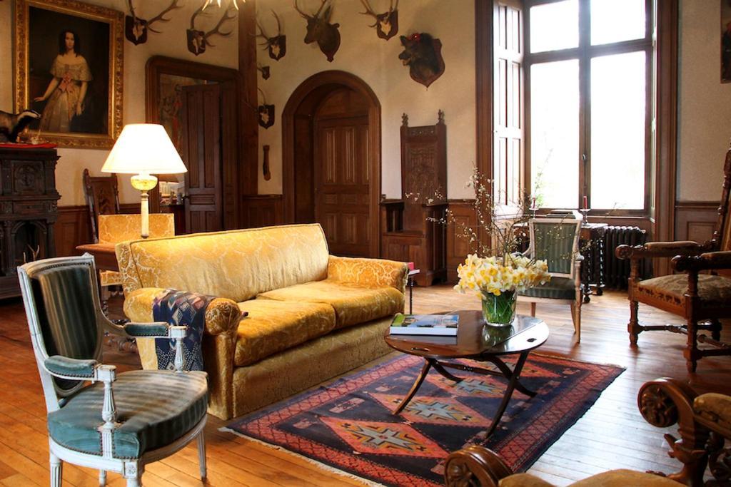 Chateau De Montriou Feneu Номер фото
